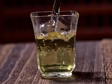 临沧茶区：冰岛糯伍老寨台地春茶