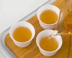 新春岩茶礼盒 点亮传统茶香 brand_alt_mark