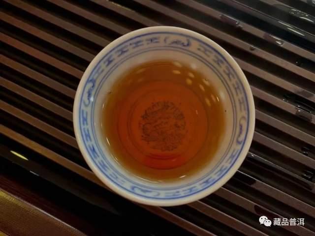 96紫大益：大益茶饼里程碑与品质鉴赏