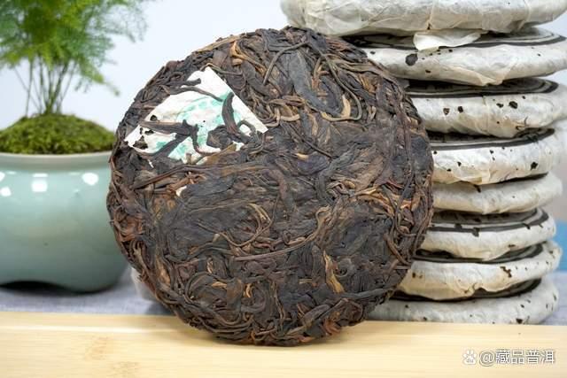 易昌号2005年小饼,野生易武纯料,早期昌泰经典茶! 易昌号2005年小饼,野生易武纯料,早期昌泰经典茶!