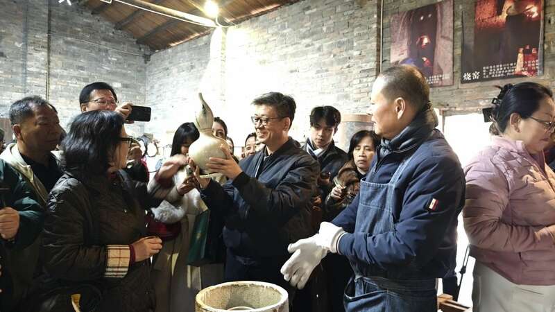 茶瓷融合,中茶云南探索跨界合作发展新路径 brand_alt_mark