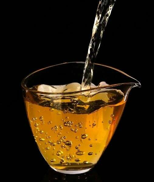 八角亭布朗老树圆茶 珍藏精品 乙巳蛇年 brand_alt_mark