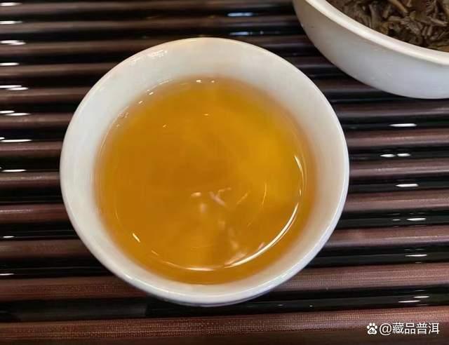2006年下关宝焰牌小铁饼深度解析，飞台定制经典中期茶品鉴