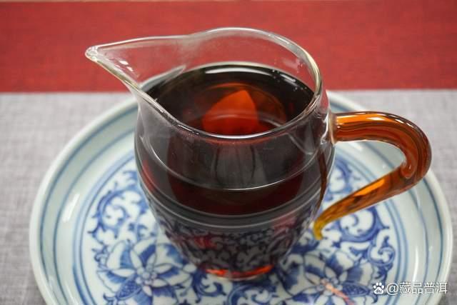 普洱熟茶冲泡全攻略，避开酱油汤误区泡出酒红透亮茶汤