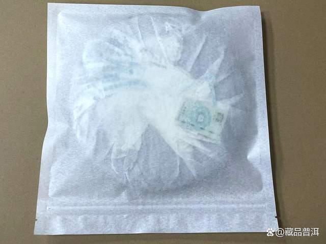 普洱茶存储容器选择指南，告别塑料袋存茶误区