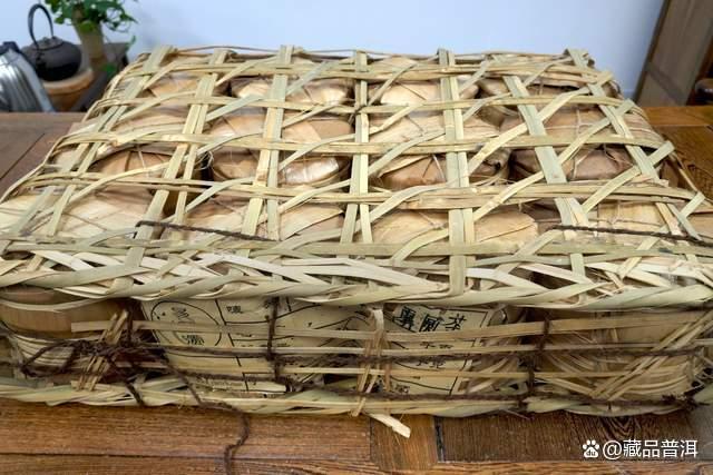 普洱茶存储容器选择指南，告别塑料袋存茶误区