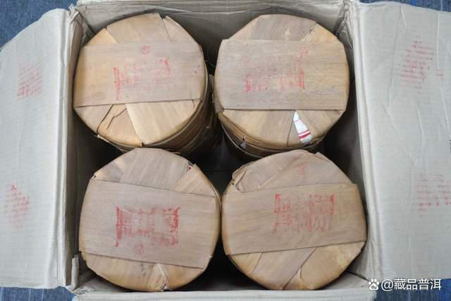 普洱茶存储容器选择指南，告别塑料袋存茶误区