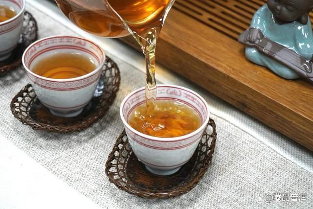 普洱茶冲泡技巧详解，7比3投茶比例让茶汤更均衡