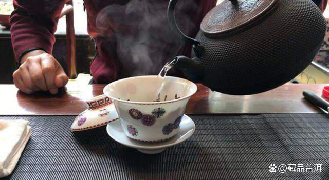普洱茶冲泡技巧提升茶香的四大关键方法 普洱茶冲泡技巧提升茶香的四大关键方法