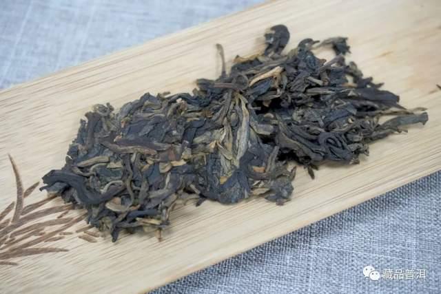 普洱老茶验货必备四大步骤：验大票看品相闻香作品汤