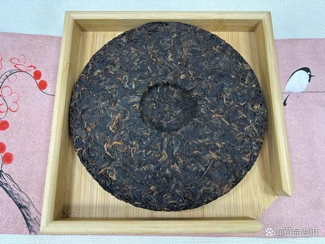 大益1801早春乔木熟饼深度解析，殿堂级高端熟茶品鉴