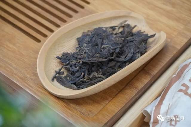 普洱老茶冲泡全攻略：选器投茶醒茶出汤四大要点