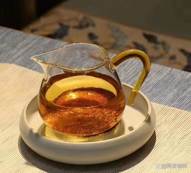 昌泰2004年茶中王橡筋饼解析，易武古树茶的王者之作