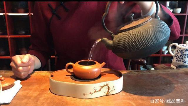 普洱茶冲泡技巧详解:掌握茶性是关键要素 普洱茶冲泡技巧详解:掌握茶性是关键要素