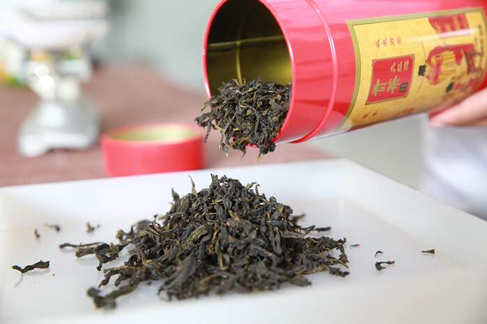 武夷岩茶为什么不是春茶上市?岩韵形成的科学原理揭秘 揭秘武夷岩茶独特的“上市时差”与“岩韵”密码