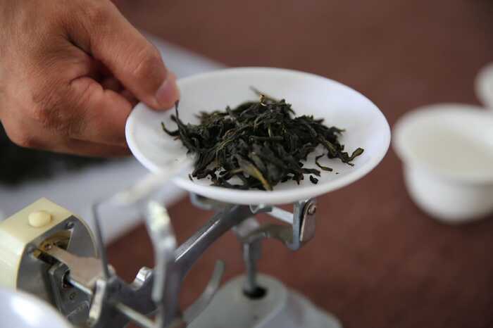 武夷岩茶为什么不是春茶上市?岩韵形成的科学原理揭秘 揭秘武夷岩茶独特的“上市时差”与“岩韵”密码