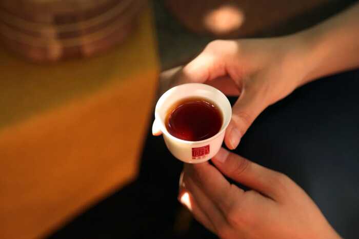 普洱熟茶十大香型全解析:陈香樟香枣香等品鉴指南 解码熟普香气图鉴 读懂经典【陈香】