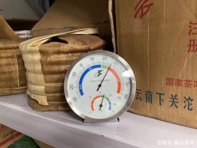 普洱茶存放指南：最佳存储地点与容器选择技巧