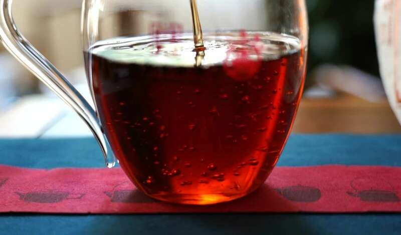 象耕班章普洱熟茶品味自然馈赠 开启醇香茶韵体验 八角亭象耕班章 一杯熟普,品岁月醇香,感自然馈赠