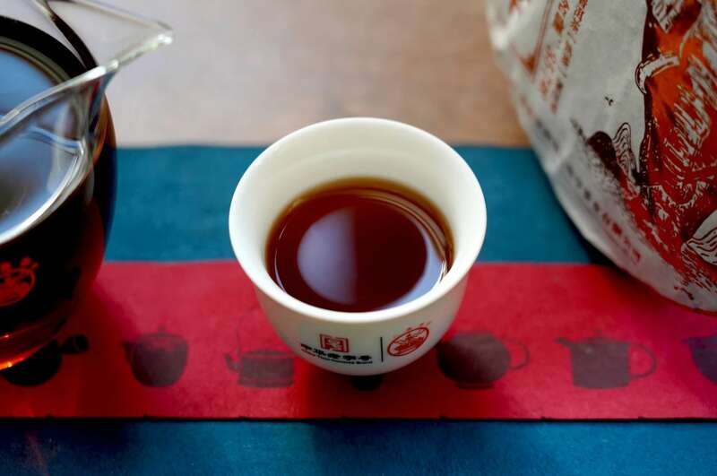 象耕班章普洱熟茶品味自然馈赠 开启醇香茶韵体验 八角亭象耕班章 一杯熟普,品岁月醇香,感自然馈赠