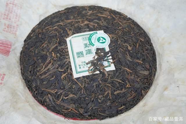 普洱茶紧压茶vs散茶哪个更好？制作工艺与储存优势解析