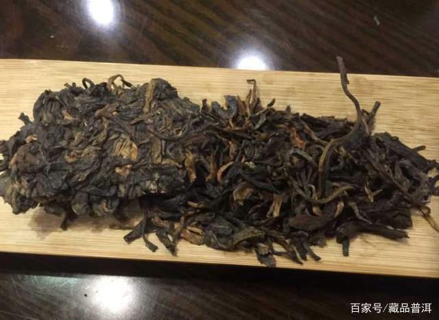 2003年福今六星孔雀班章青饼解析,班章家族超级明星茶品价值揭秘 2003年福今六星孔雀班章青饼解析,班章家族超级明星茶品价值揭秘