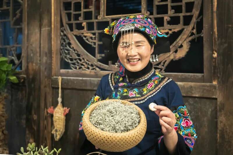 新华社发重磅长文：来凤藤茶如何花30年时间“出山”又出圈