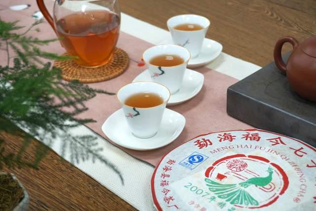 2007年福今精品青饼深度评测，高端普洱茶口感体验全解析