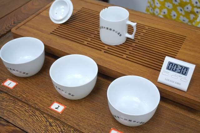 普洱茶试茶方法详解，教你快速判断茶叶陈化潜力