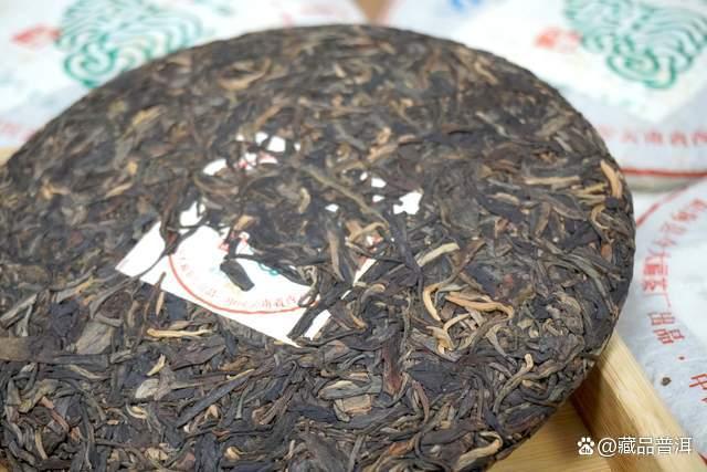 今大福特优青饼开汤品鉴：十年陈化口感惊艳，性价比生茶推荐
