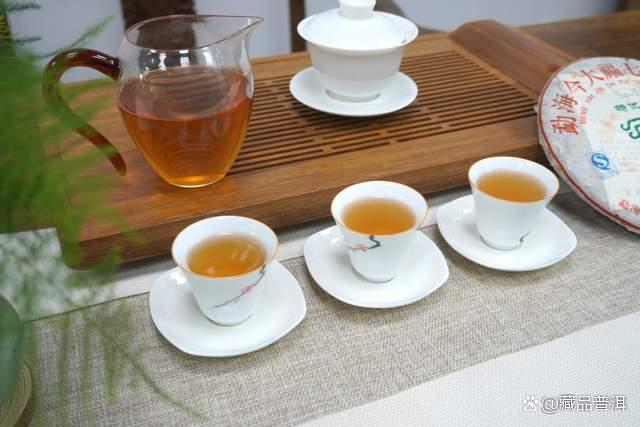 今大福特优青饼开汤品鉴：十年陈化口感惊艳，性价比生茶推荐