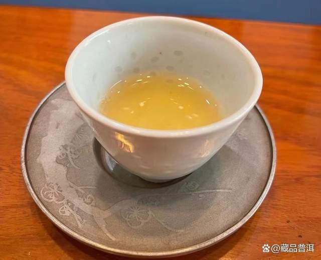 曼松茶:普洱茶界新贵,有钱都买不到的茶中珍品! 曼松茶:普洱茶界新贵,有钱都买不到的茶中珍品!