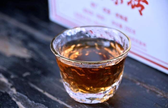 秋深了，天冷了，恰是围炉饮茶时