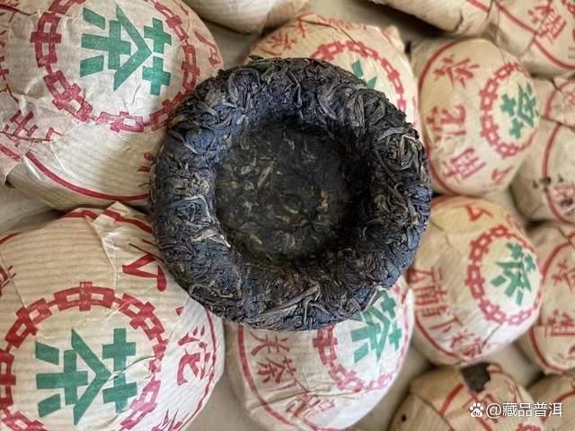98下关碗口沱茶深度解析，经典普洱沱茶的收藏价值与品鉴体验