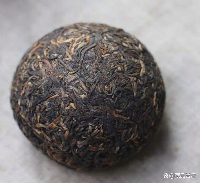 澜沧古茶001生茶来历揭秘 品质特征与收藏价值分析