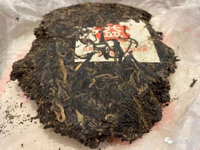 红大益402大叶青饼深度解析，被名字耽误的中期茶精品