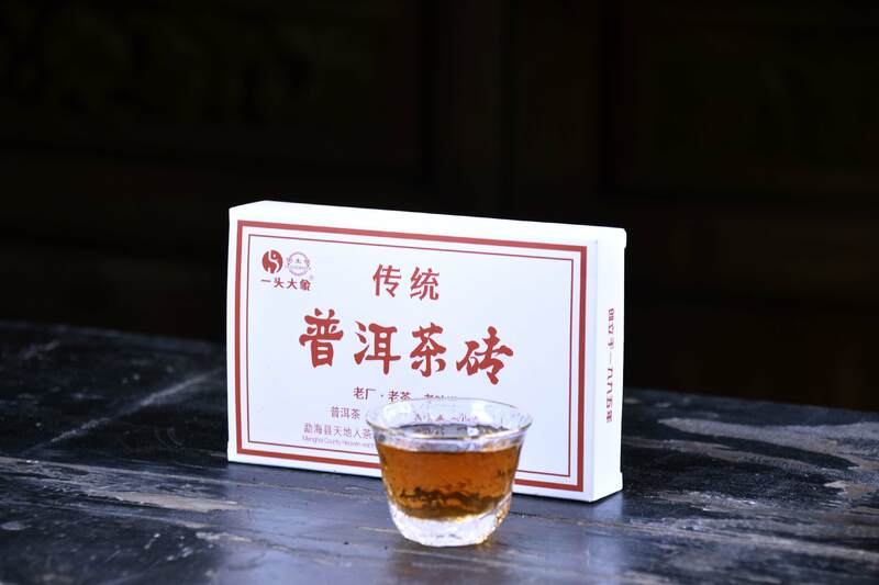 传统普洱茶砖的独特魅力与正确冲泡方法 经典味道:2023年一头大象传统普洱茶砖熟茶