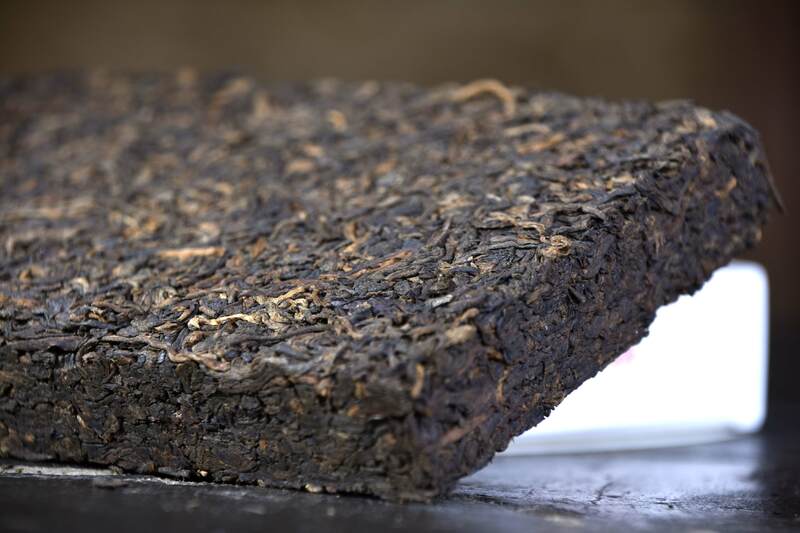 传统普洱茶砖的独特魅力与正确冲泡方法 经典味道:2023年一头大象传统普洱茶砖熟茶