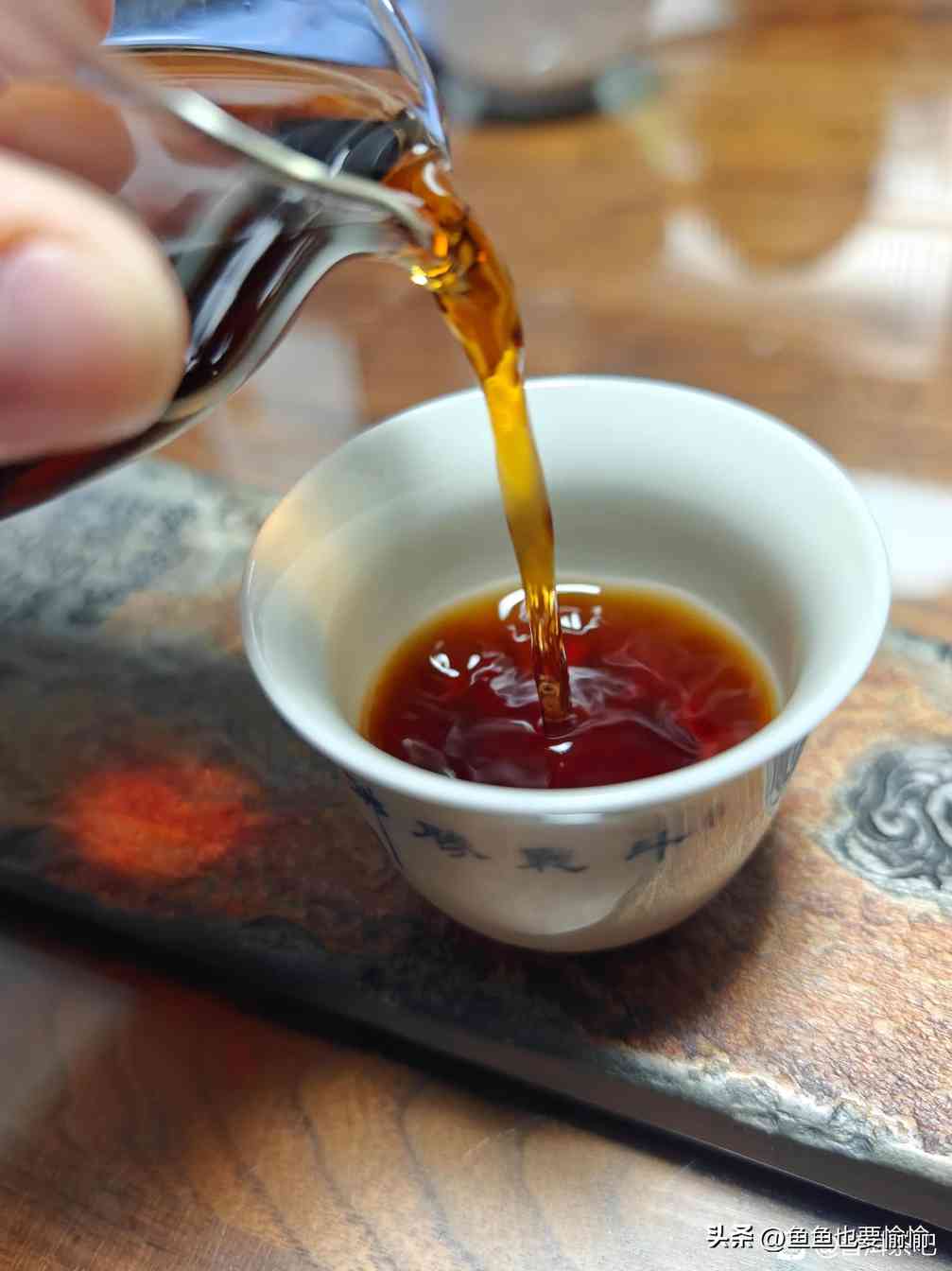 普洱茶原料分级全解析:4圈层+3句避坑技巧 普洱茶原料分级全解析:4圈层+3句避坑技巧