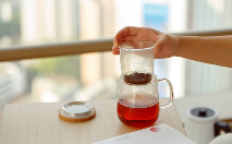 女人喝祁门红茶的功效与作用是什么.png 女人喝祁门红茶的功效与作用是什么.png