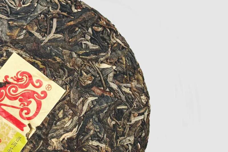 冰岛五年陈普洱生茶·吉幸品牌象征吉祥如意的文化特质 新品上市:吉幸陈韵 冰岛五年陈 普洱茶(生茶)紧压茶