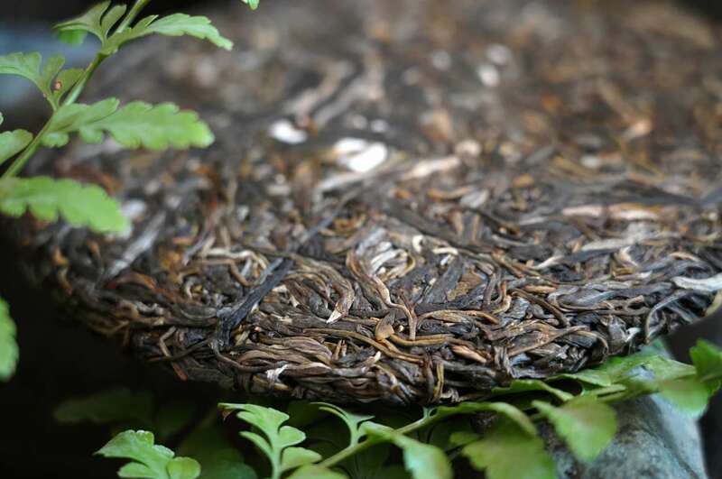 破茧:普洱生茶背后的传承与匠心 八角亭破茧 九年经典延续,破茧成茗