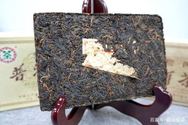 经典老熟茶品鉴:中茶T8371熟茶砖陈香与转化分析 经典老熟茶品鉴:中茶T8371熟茶砖陈香与转化分析