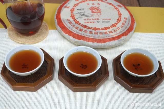 高效冲泡普洱熟茶技巧，释放醇润香气与饱满口感