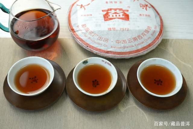 普洱熟茶7572与8592区别解析：原料与口感对比