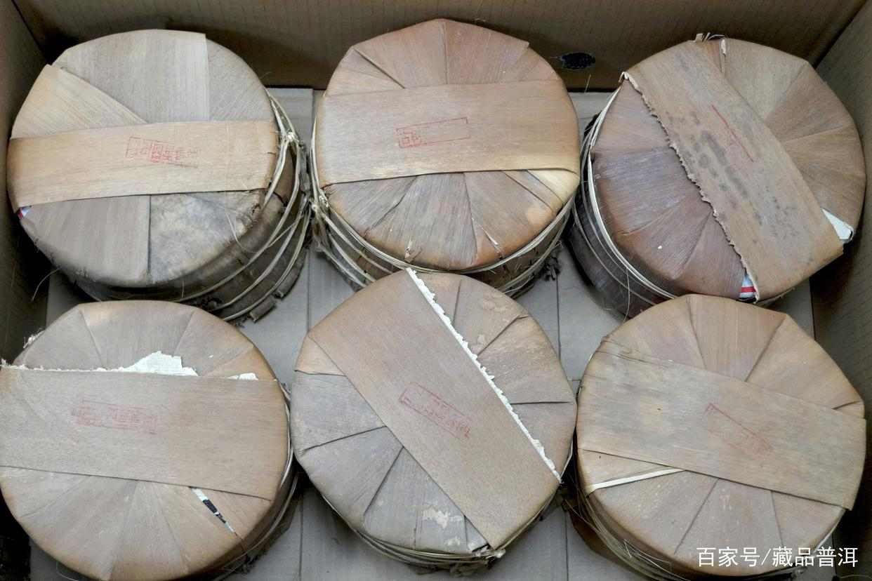 家庭存普洱茶如何退仓醒茶？全面解析陈化杂味方法