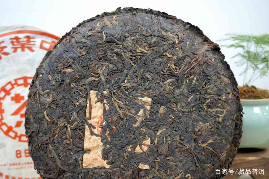 普洱茶如何辨别受潮？4大方法快速判断