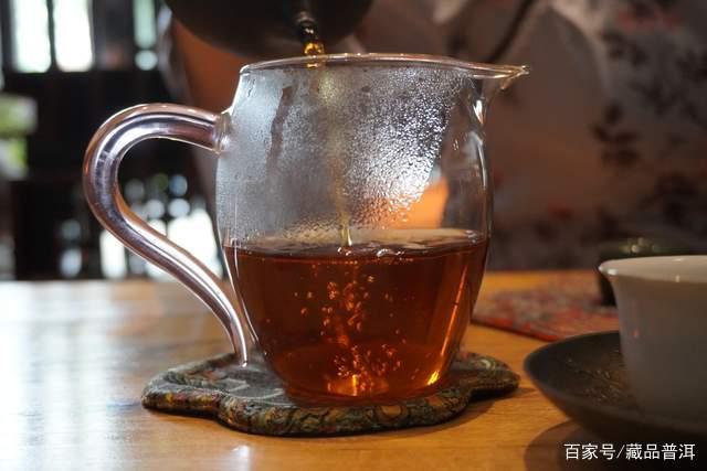 普洱老茶有保质期吗?长期保存与适饮期解析 普洱老茶有保质期吗?长期保存与适饮期解析