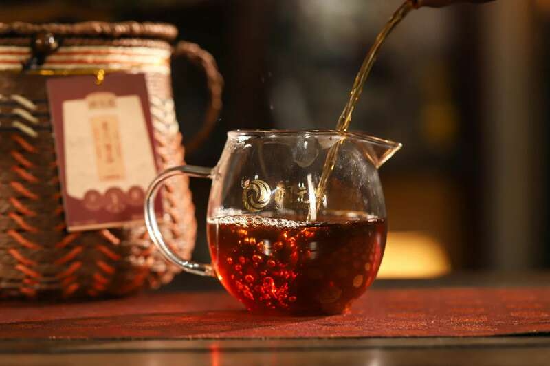 六堡茶槟榔香的综合感官体验与陈年魅力 润元昌12年陈 编筐私藏装槟榔香上市,浓香槟榔韵