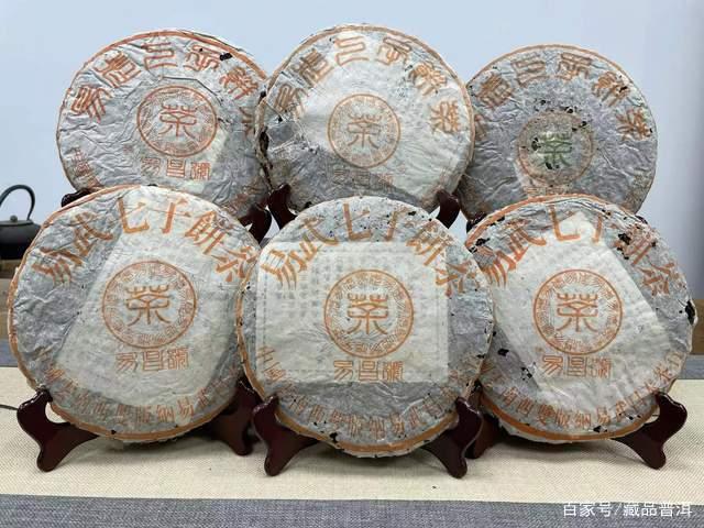 普洱老茶冲泡技巧:高温醒茶与紫砂壶搭配指南 普洱老茶冲泡技巧:高温醒茶与紫砂壶搭配指南